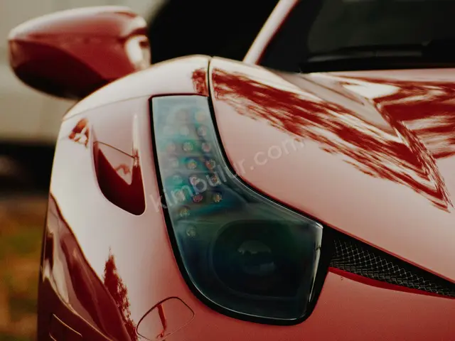 2022 Ferrari California Titanium — Tramer Kaydı Düşük — fotoğraf 2