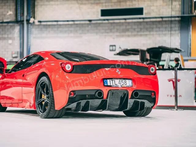2012 Ferrari California Urban — Değişensiz — fotoğraf 4