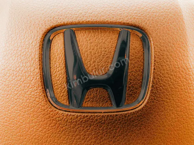2013 Honda Accord Style — Garaj Aracı