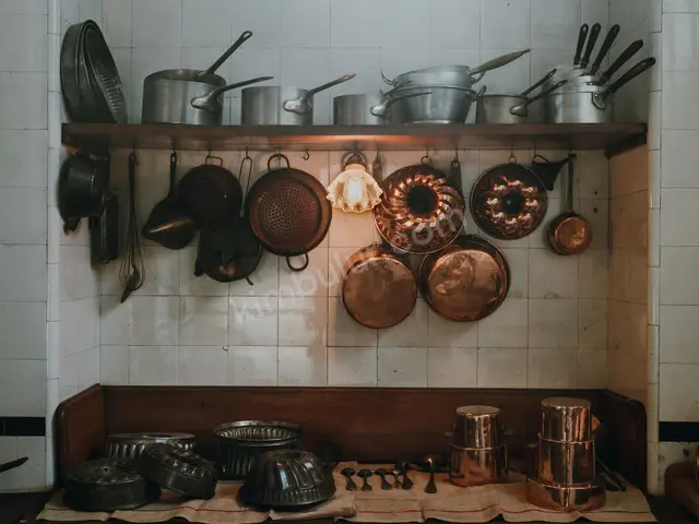 Bornova Merkezi Konumda 1+0 Kiralık Yalı Dairesi — fotoğraf 2