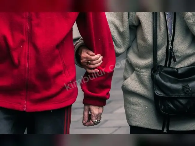 Haliliye Hasta Bakıcısı & Refakatçi Aranıyor — Haftada Birkaç Gün