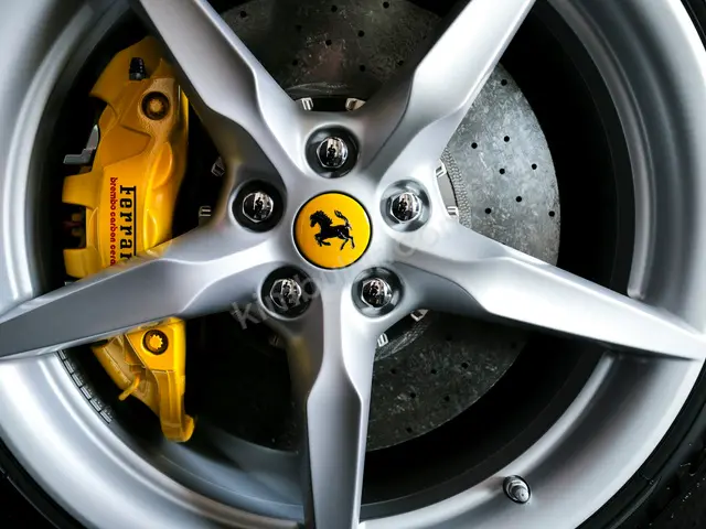 2013 Ferrari F8 Titanium — İlk Elden — fotoğraf 2