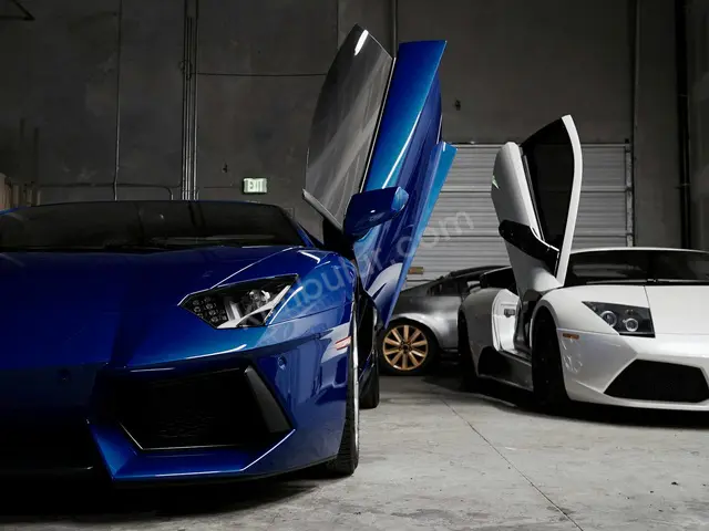 2019 Lamborghini Revuelto Sport — Garaj Aracı — fotoğraf 2