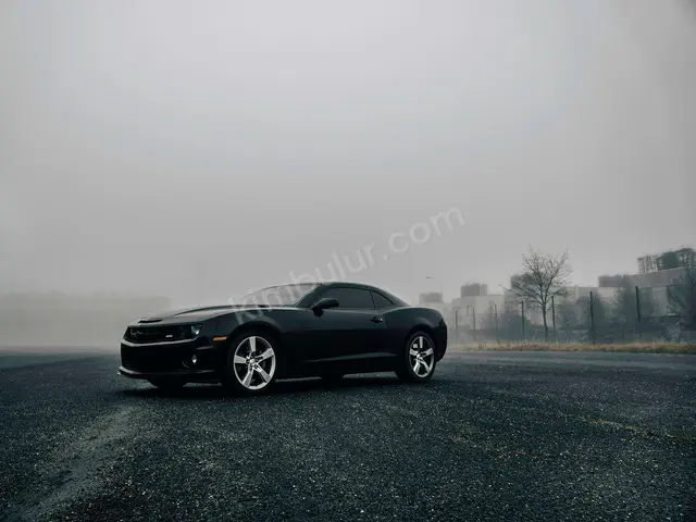 2023 Chevrolet Camaro Executive — Garaj Aracı — fotoğraf 2
