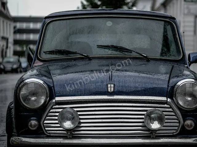 2020 MINI Cooper Titanium — İlk Elden