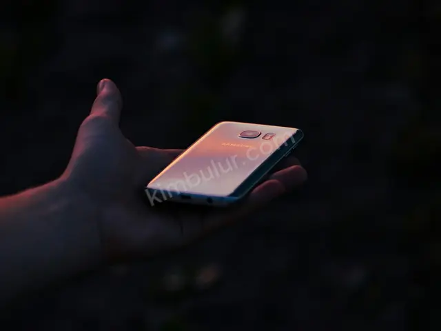 Kılıf & Kapak · Haliliye — İkinci El, Temiz