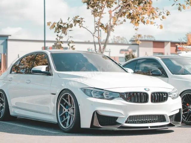 2013 BMW 8 Serisi Prestige — Bakımları Yeni
