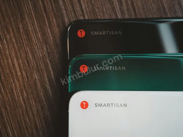 Powerbank · Şehzadeler — Arızalı / Parça, Tüm Aksesuarlarıyla — fotoğraf 2