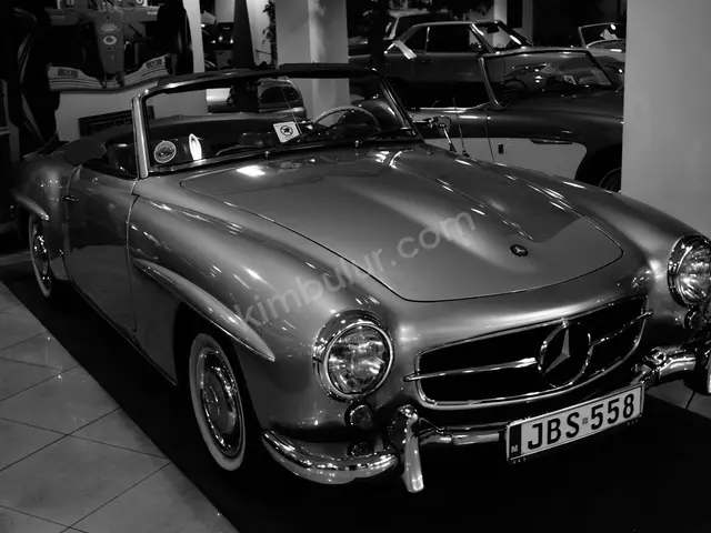 2018 Mercedes-Benz EQB Elite — Bakımları Yeni — fotoğraf 3
