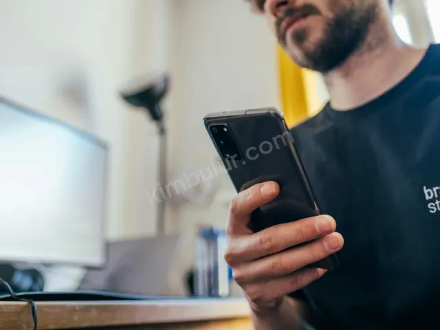 Vivo Cep Telefonu · Mamak — Sıfır Gibi, 64 GB — fotoğraf 3