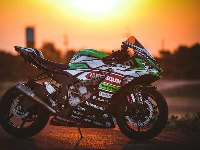 2016 Aprilia — Garaj Aracı — fotoğraf 4