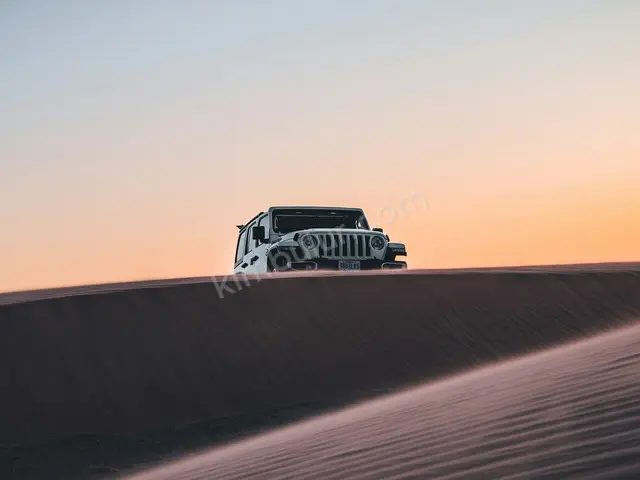 2019 Jeep Cherokee Urban — Tramer Kaydı Düşük — fotoğraf 2