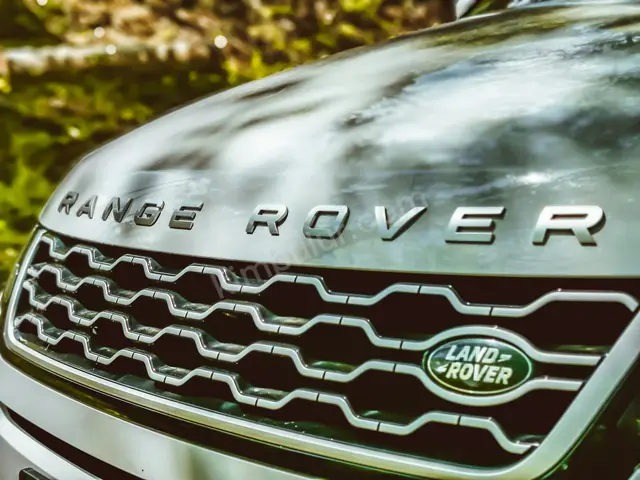 2020 Land Rover Defender Premium — Az Yakan — fotoğraf 2