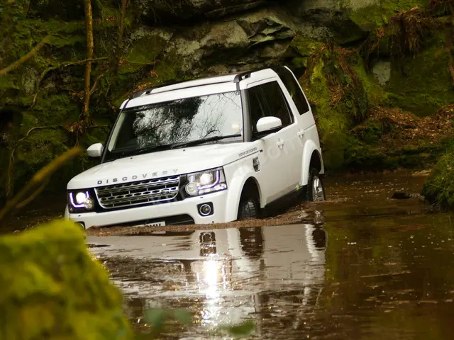 2015 Land Rover Defender Comfort — Az Yakan