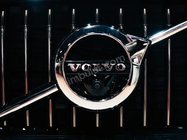 2015 Volvo S40 Elite — Masrafsız — fotoğraf 2