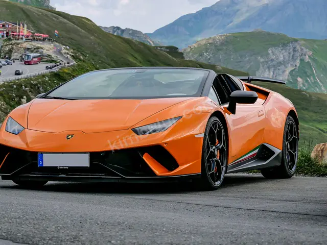 2019 Lamborghini Revuelto Sport — Garaj Aracı — fotoğraf 3