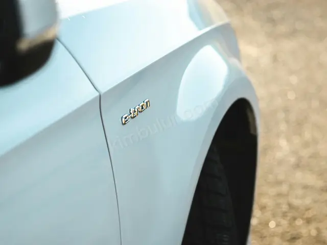 2012 Audi e-tron GT Design — Tramer Kaydı Düşük