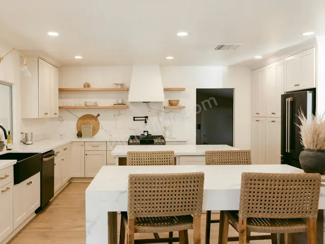 Etimesgut Merkezi Konumda 4+1 Satılık Villa — fotoğraf 2