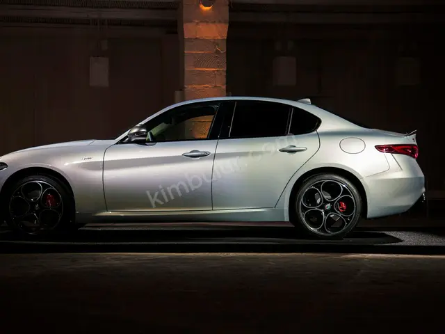 2020 Alfa Romeo Giulietta Urban — Tramer Kaydı Düşük — fotoğraf 2