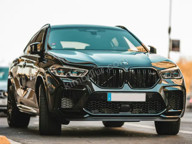 2017 BMW X5 Titanium — Tramer Kaydı Düşük — fotoğraf 2