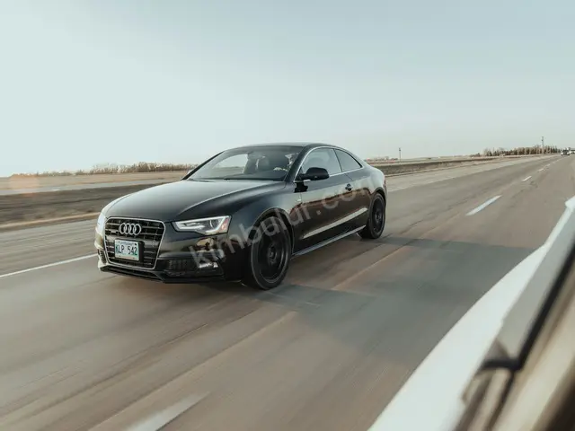 2022 Audi A1 Premium — Ekspertiz Raporlu — fotoğraf 3