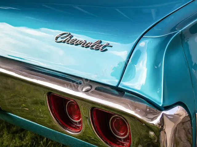 2015 Chevrolet Impala Style — Tramer Kaydı Düşük — fotoğraf 2