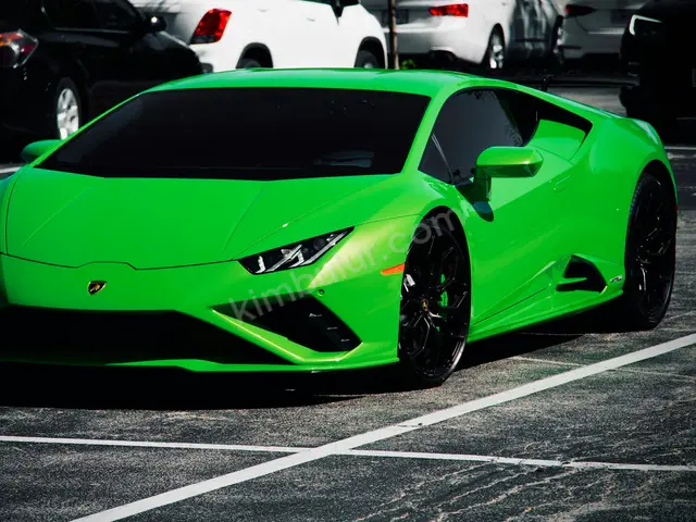 2016 Lamborghini Revuelto Elite — Garaj Aracı — fotoğraf 2