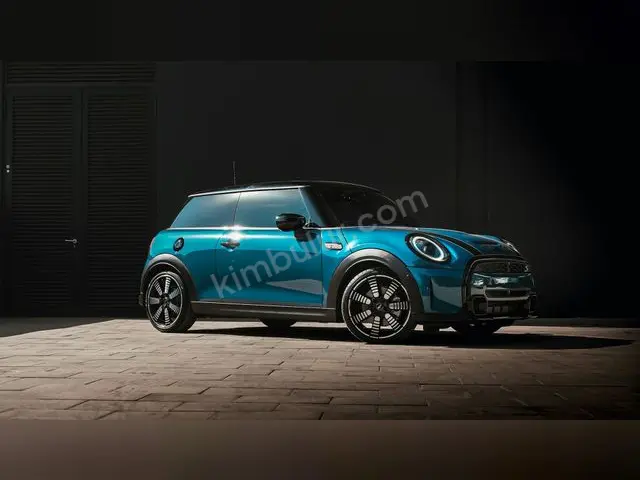 2021 MINI Cabrio Titanium — Garaj Aracı