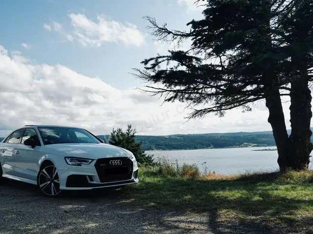 2016 Audi A3 Executive — Garaj Aracı — fotoğraf 3