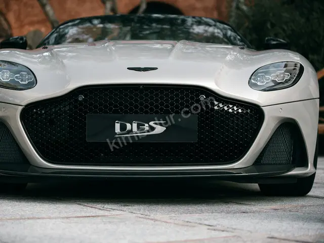 2024 Aston Martin DBS Executive — Ekspertiz Raporlu