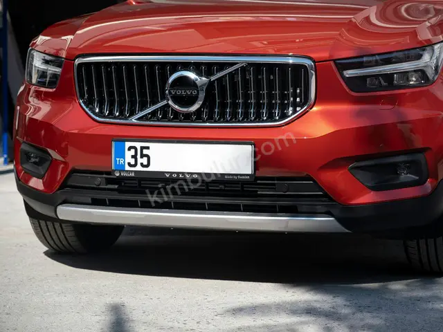 2014 Volvo XC60 Titanium — Garaj Aracı — fotoğraf 3