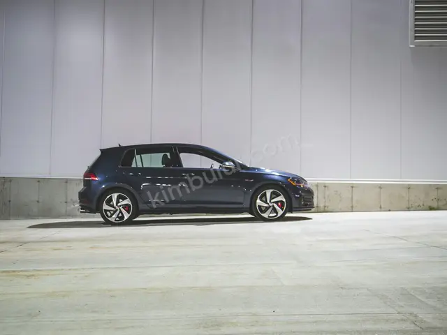 2014 Volkswagen Passat Design — Tramer Kaydı Düşük — fotoğraf 2