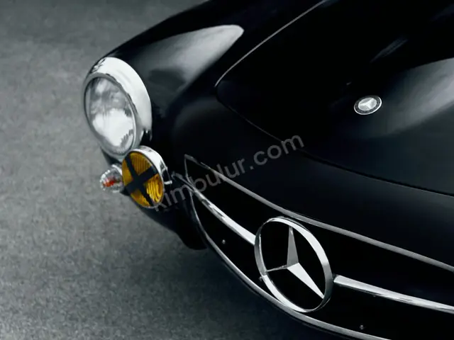 2025 Mercedes-Benz SLK Sport — Masrafsız — fotoğraf 3
