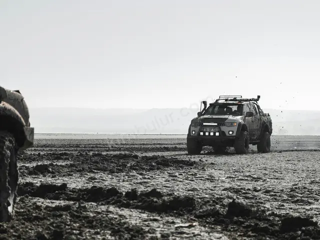2014 Mitsubishi L200 Premium — Tramer Kaydı Düşük — fotoğraf 2