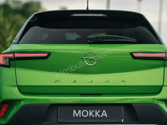2023 Opel Meriva Sport — Tramer Kaydı Düşük — fotoğraf 3