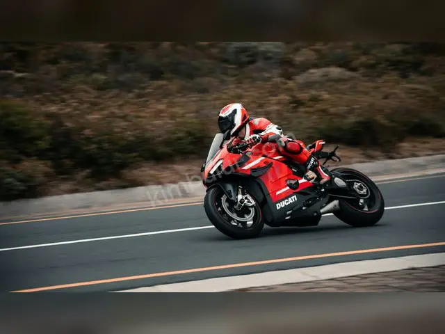 2012 Harley-Davidson — İlk Elden