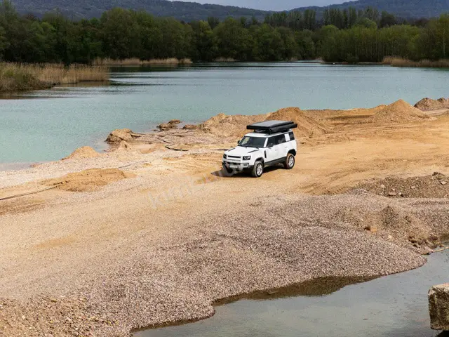 2013 Land Rover Range Rover Urban — Masrafsız — fotoğraf 2