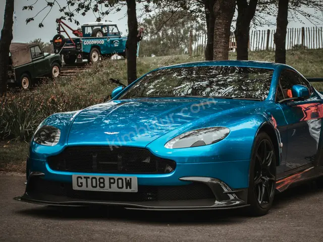 2011 Aston Martin DBS Executive — Garaj Aracı — fotoğraf 3