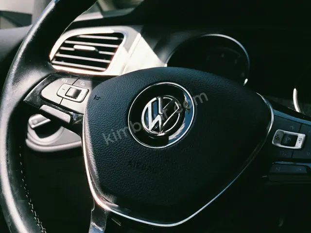 2012 Volkswagen Passat Variant Elite — Tramer Kaydı Düşük