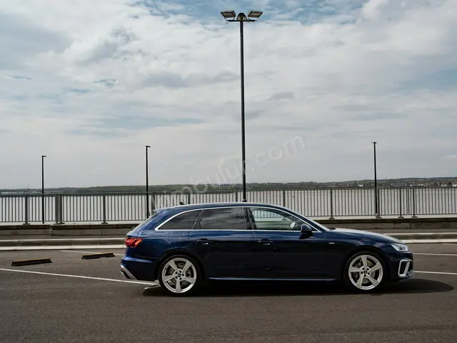 2019 Audi Premium — Değişensiz — fotoğraf 3
