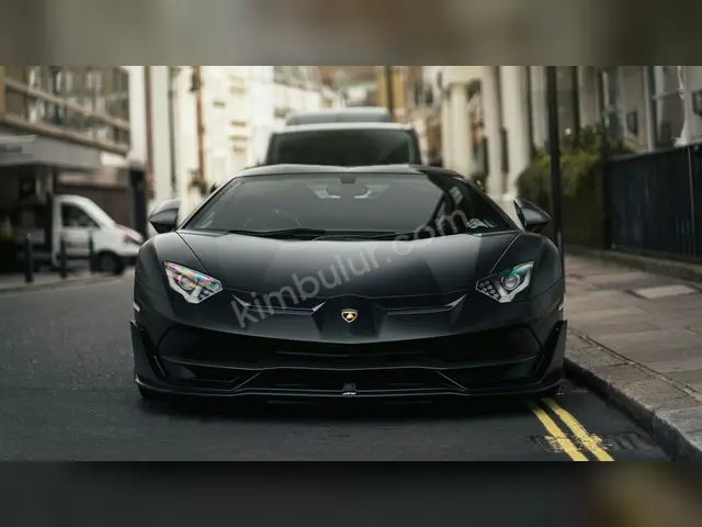 2019 Lamborghini Huracan Titanium — Garaj Aracı — fotoğraf 2