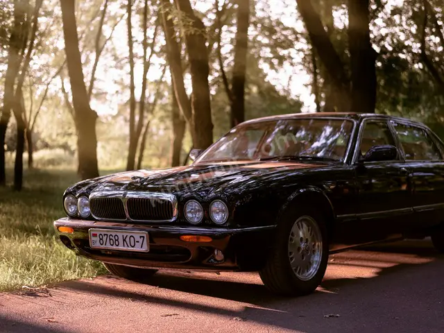 2021 Jaguar XJ Comfort — Az Yakan — fotoğraf 2