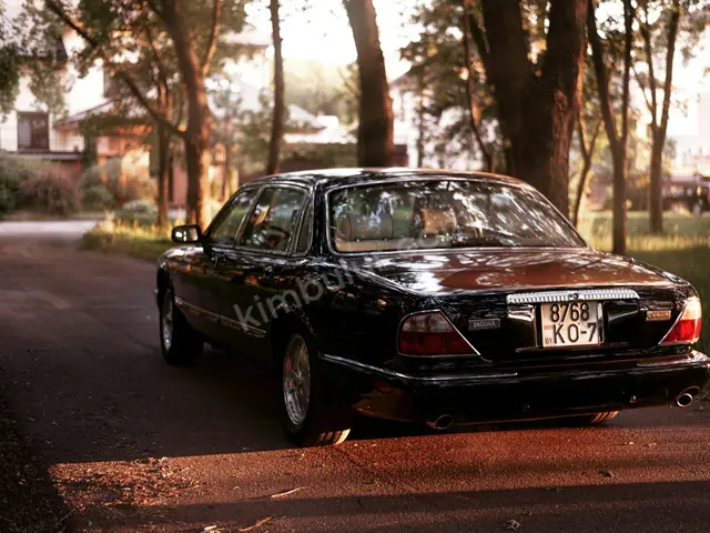 2023 Jaguar XJ Comfort · İzmit — Az Yakan — fotoğraf 2
