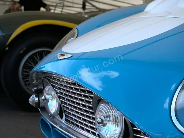 2019 Aston Martin Vantage Executive — Garaj Aracı — fotoğraf 3