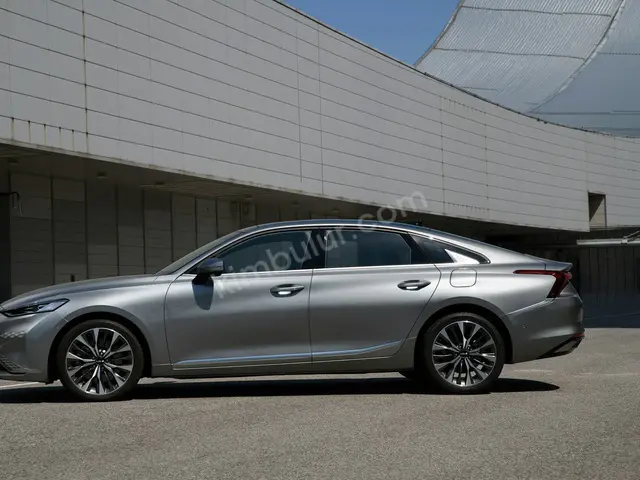 2022 Kia Optima Premium — Az Yakan