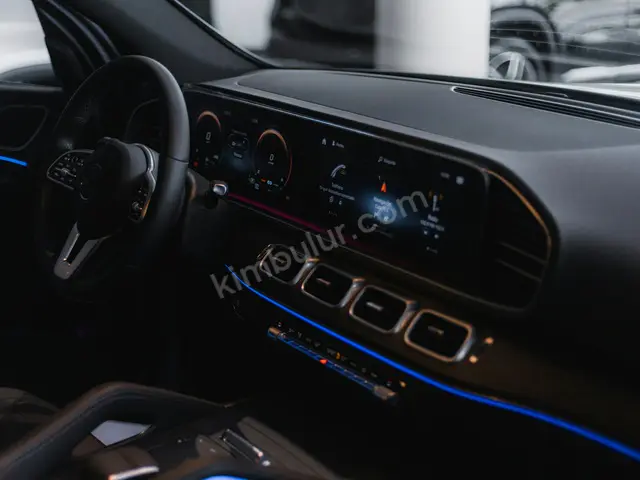 2012 Mercedes-Benz Design — Az Yakan