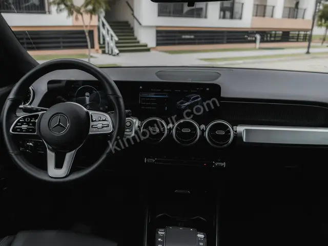 2025 Mercedes-Benz Titanium — İlk Elden — fotoğraf 2