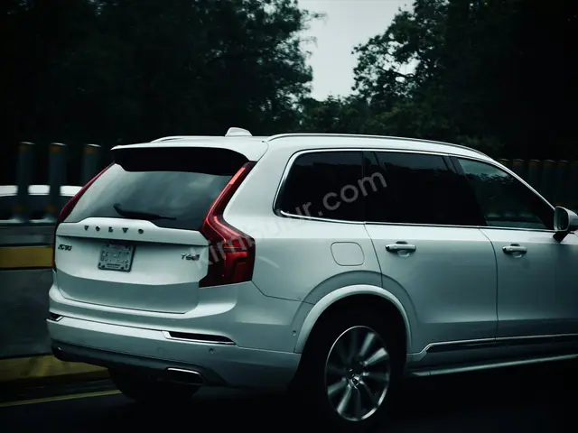 2013 Volvo S60 Sport — Tramer Kaydı Düşük — fotoğraf 3