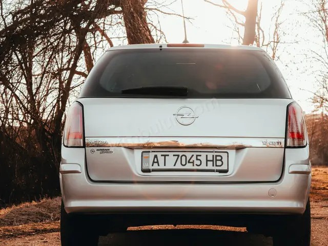 2021 Opel Corsa Sport — Masrafsız — fotoğraf 2
