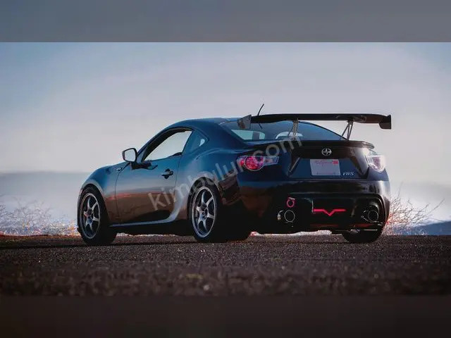 2015 Subaru XV Sport — Tramer Kaydı Düşük — fotoğraf 2